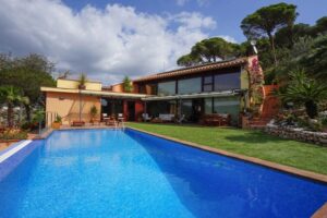 Exclusive Garden and Terrace with Panoramic Views