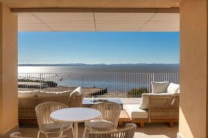 Vila Bar Terrace · Upon Vila Alcochete